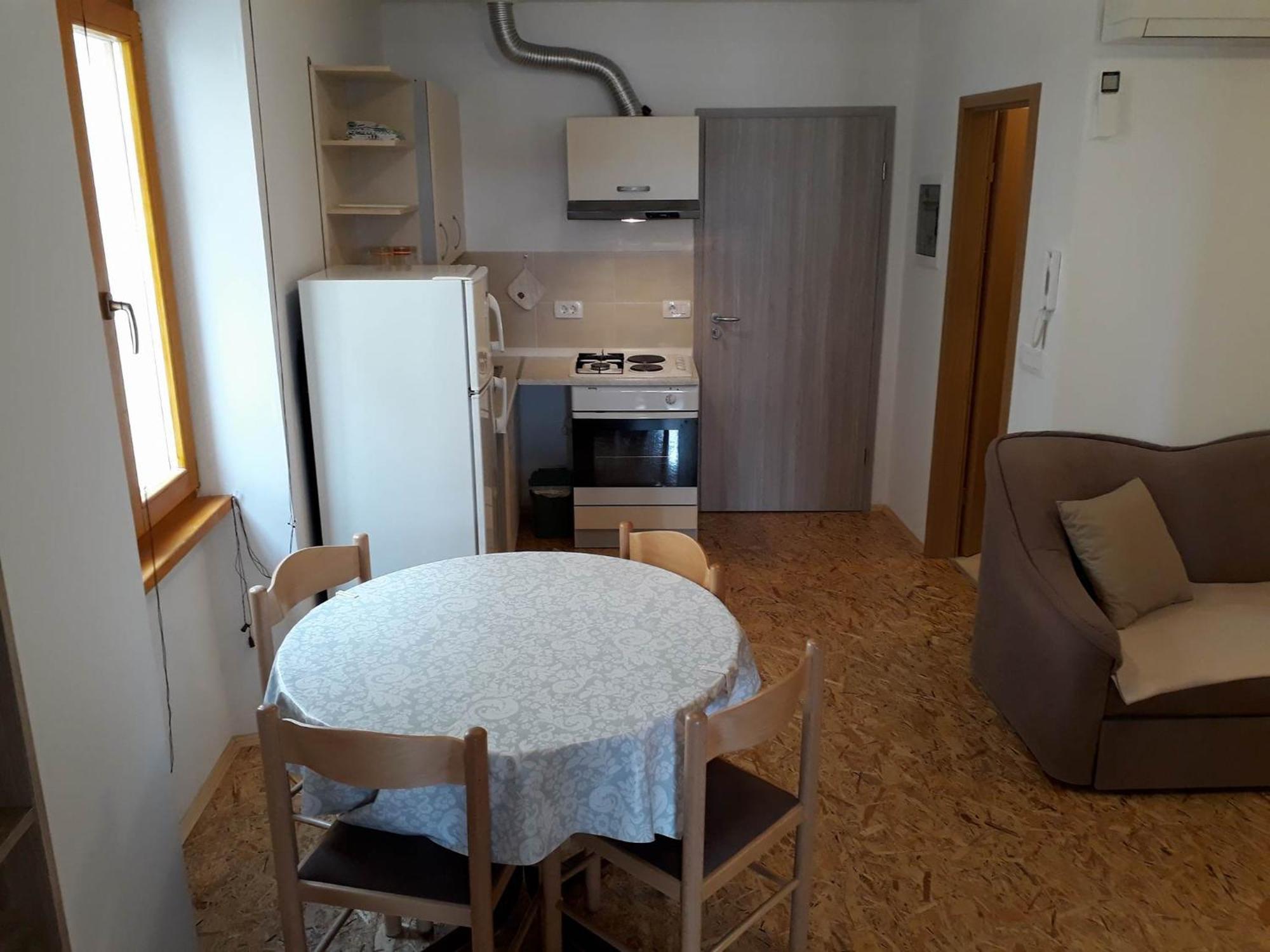 Vse Kontenti Apartment Koper Exterior photo